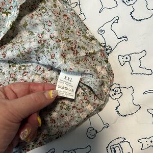 Delicate Spring Floral Print Women's Top with Fluttery Cap Sleeves